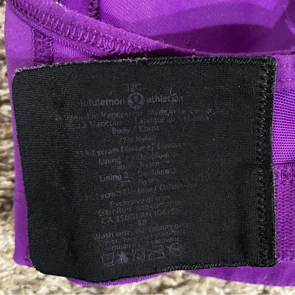 Lululemon Ta Ta Tamer Sports Bra Size 32C in Purple